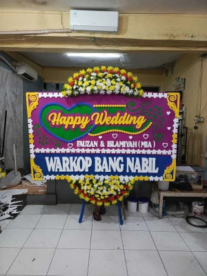 Papan Bunga di Trisakti Grogol